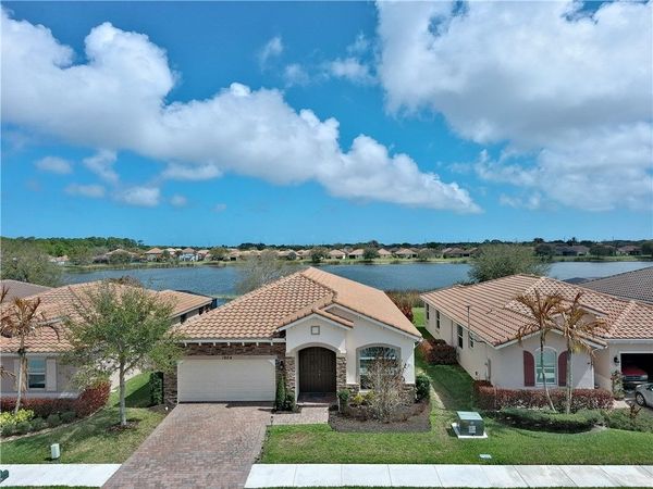 1804 Berkshire Circle SW, Vero Beach, FL 32968