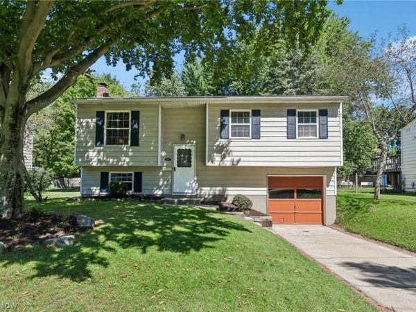 1283 Denise Drive, Kent, OH 44240