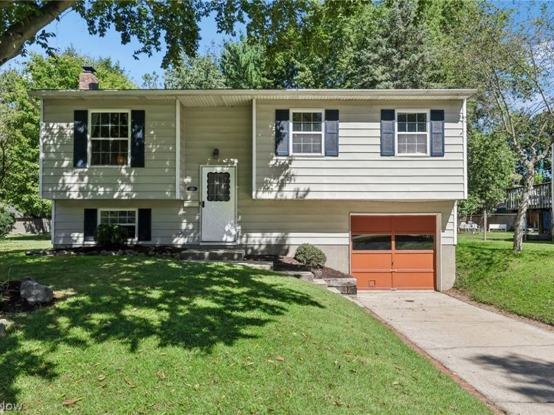 1283 Denise Drive, Kent, OH 44240 Photo 2