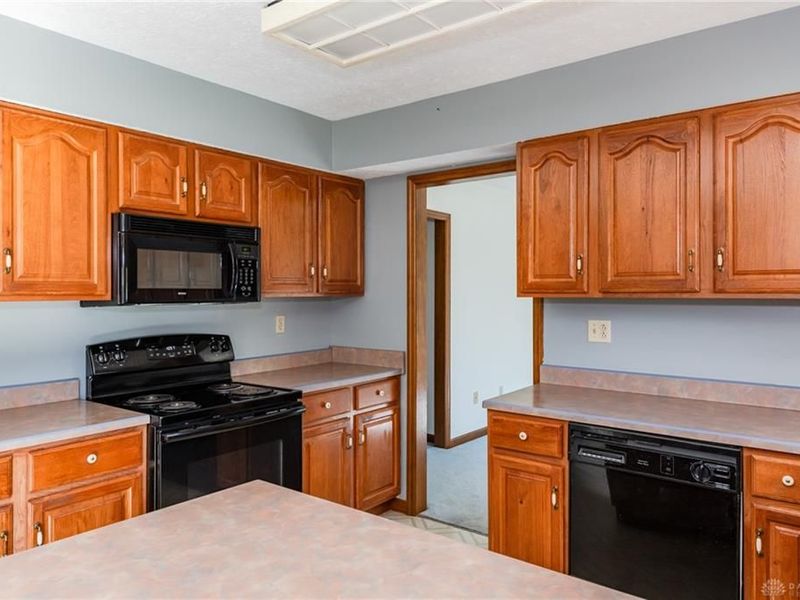 6705 Bethelville Drive, New Carlisle, OH 45344 Photo 12
