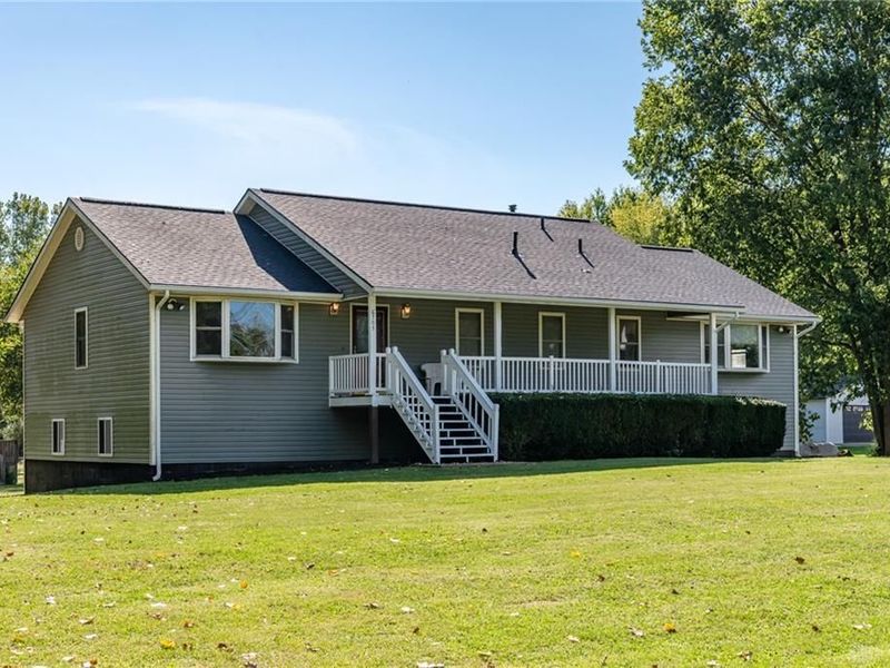 6705 Bethelville Drive, New Carlisle, OH 45344 Photo 2