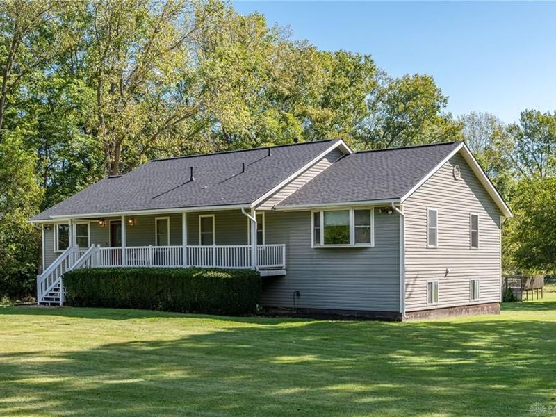 6705 Bethelville Drive, New Carlisle, OH 45344 Photo 4