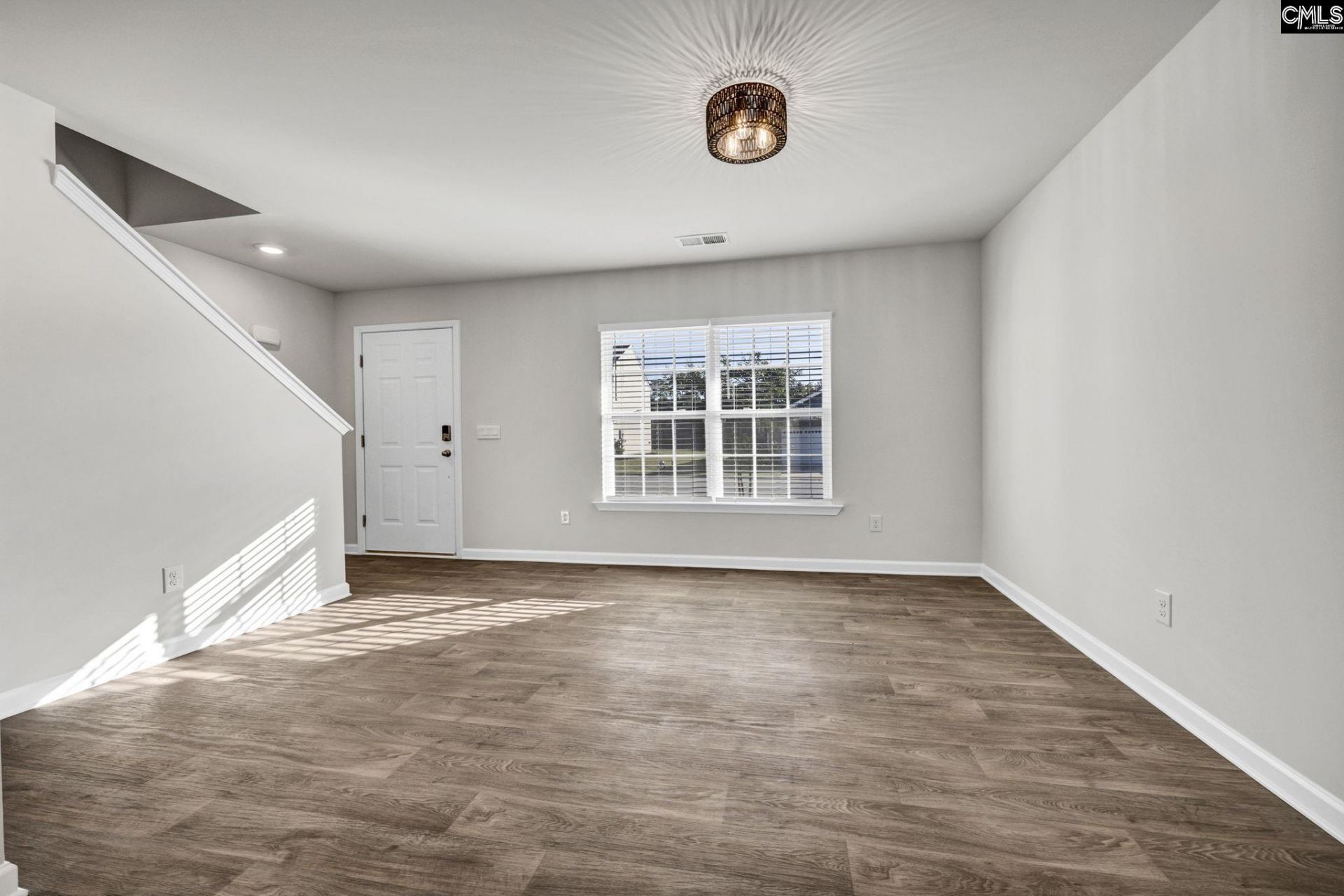 184 Rushton Drive Photo 4