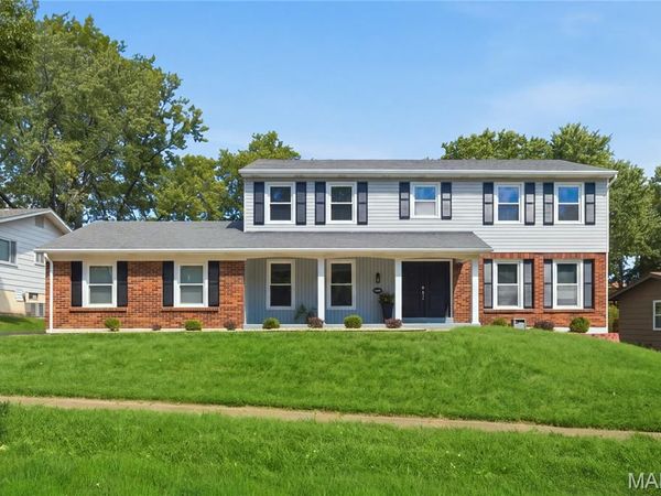 12047 Tangletree Drive, Maryland Heights, MO 63146
