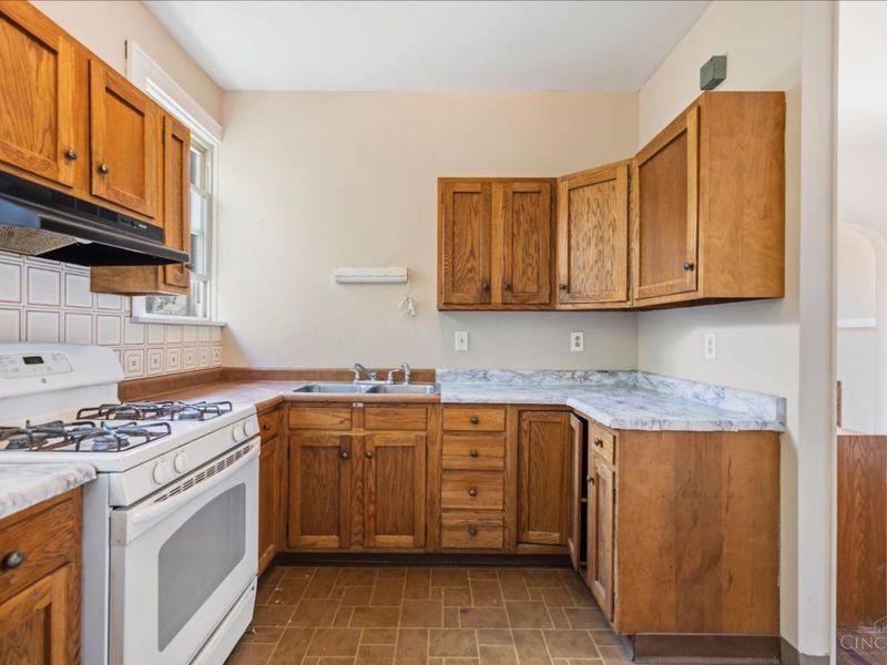 4526 Clearview Avenue, Cincinnati, OH 45205 Photo 33