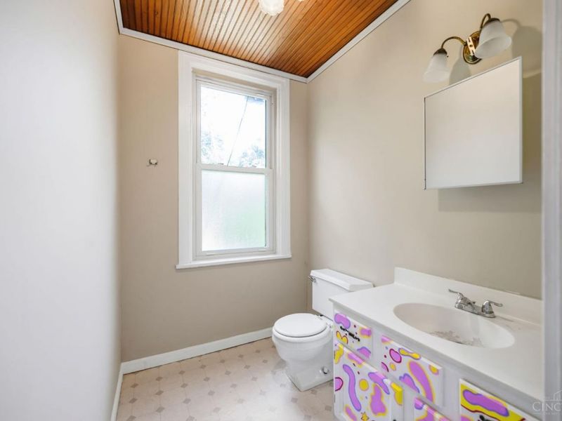 4526 Clearview Avenue, Cincinnati, OH 45205 Photo 40