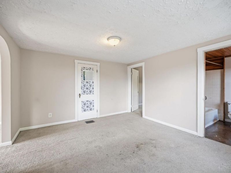 4526 Clearview Avenue, Cincinnati, OH 45205 Photo 49