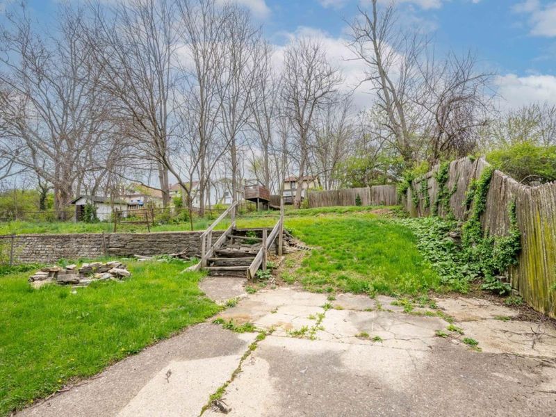 4526 Clearview Avenue, Cincinnati, OH 45205 Photo 54