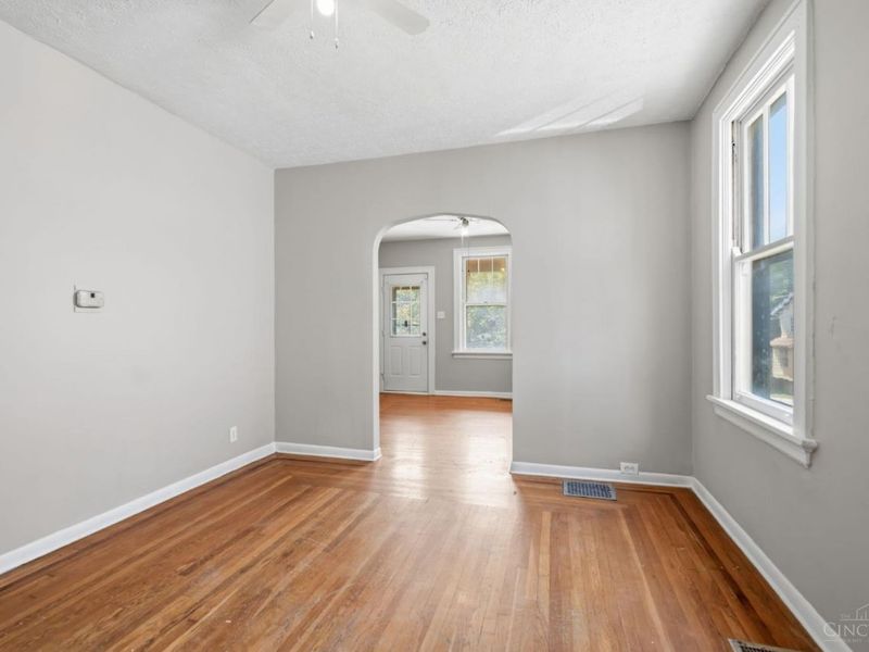 4526 Clearview Avenue, Cincinnati, OH 45205 Photo 6