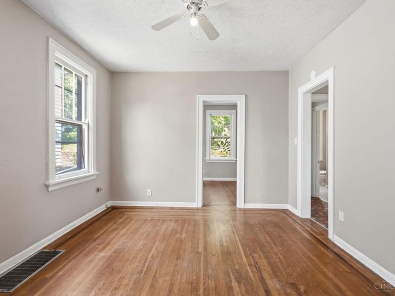 4526 Clearview Avenue, Cincinnati, OH 45205 Photo 8