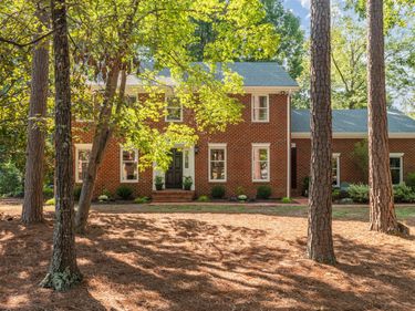 6929 Knotty Pine Drive, Chapel Hill, NC 27517