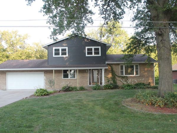108 Circle Drive , Cambridge, IL 61238