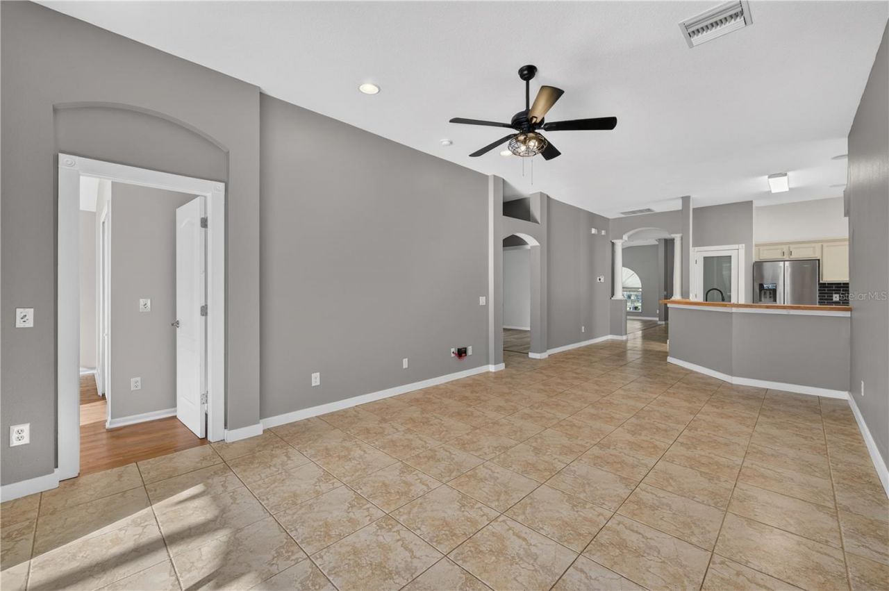 708 Erik Lake Road, Brandon, FL 33510 Photo