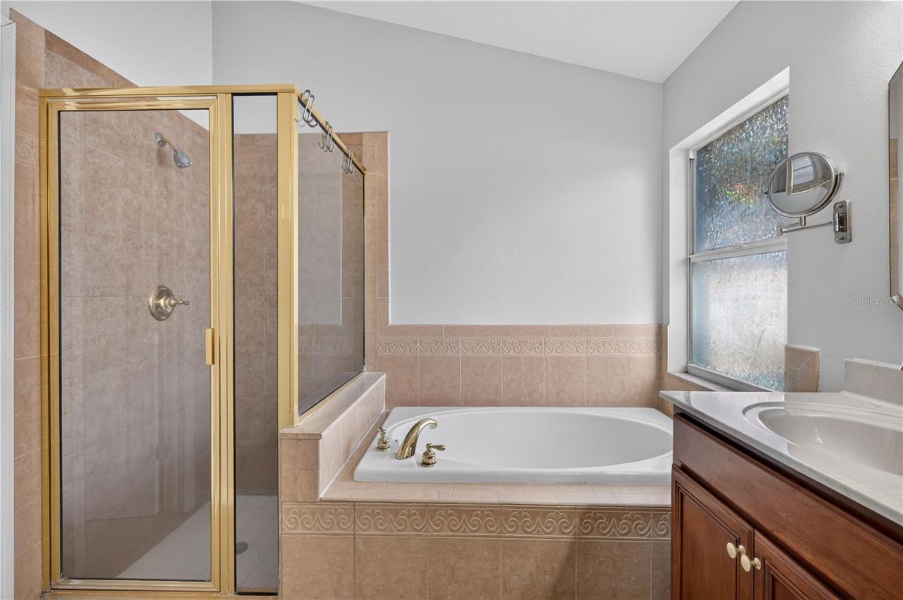 708 Erik Lake Road, Brandon, FL 33510 Photo