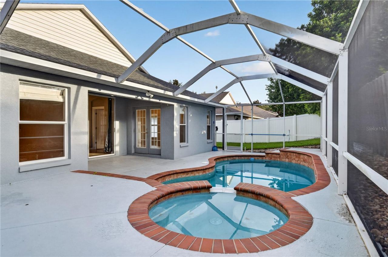 708 Erik Lake Road, Brandon, FL 33510 Photo