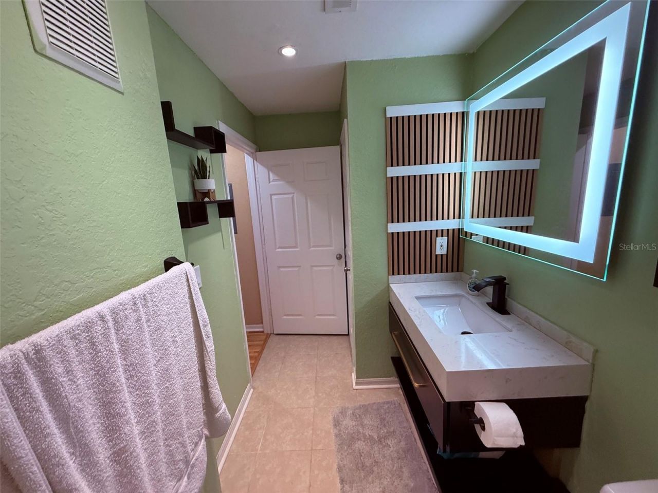 8809 Manor Loop, Unit 101, Lakewood Ranch, FL 34202 Photo