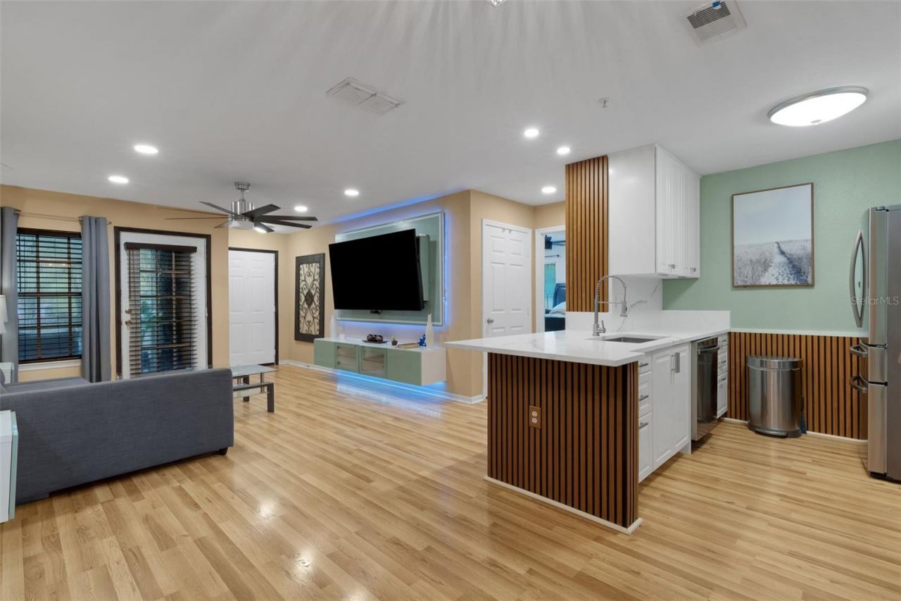 8809 Manor Loop, Unit 101, Lakewood Ranch, FL 34202 Photo