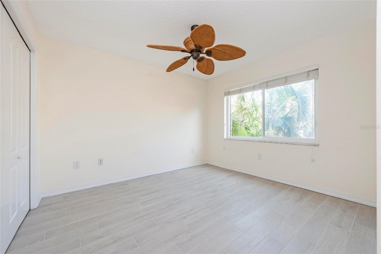 870 Hudson Avenue, Unit 870, Sarasota, FL 34236 Photo