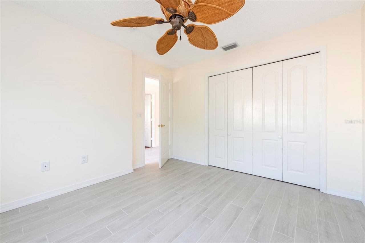 870 Hudson Avenue, Unit 870, Sarasota, FL 34236 Photo