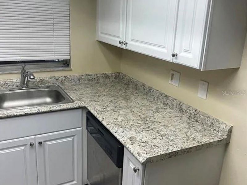 611 61st Avenue Terrace E, Bradenton, FL 34203 Photo