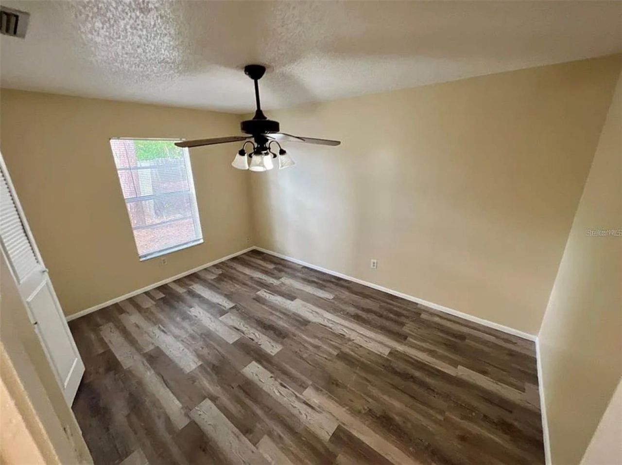611 61st Avenue Terrace E, Bradenton, FL 34203 Photo