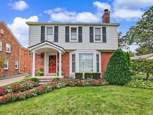 711 N York Street, Dearborn, Mi 48128