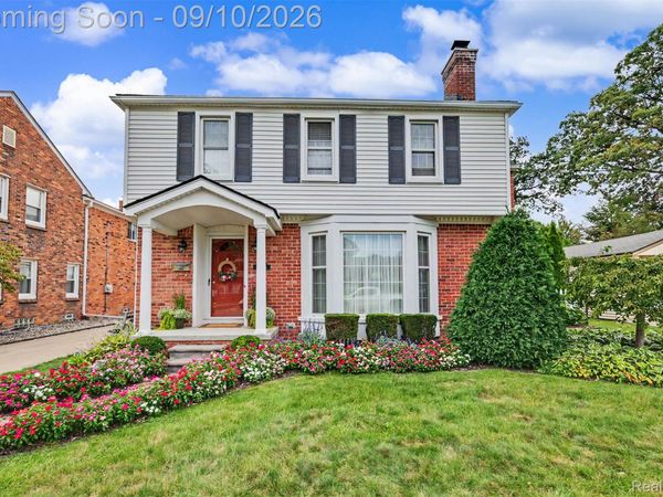 711 N York Street, Dearborn, Mi 48128