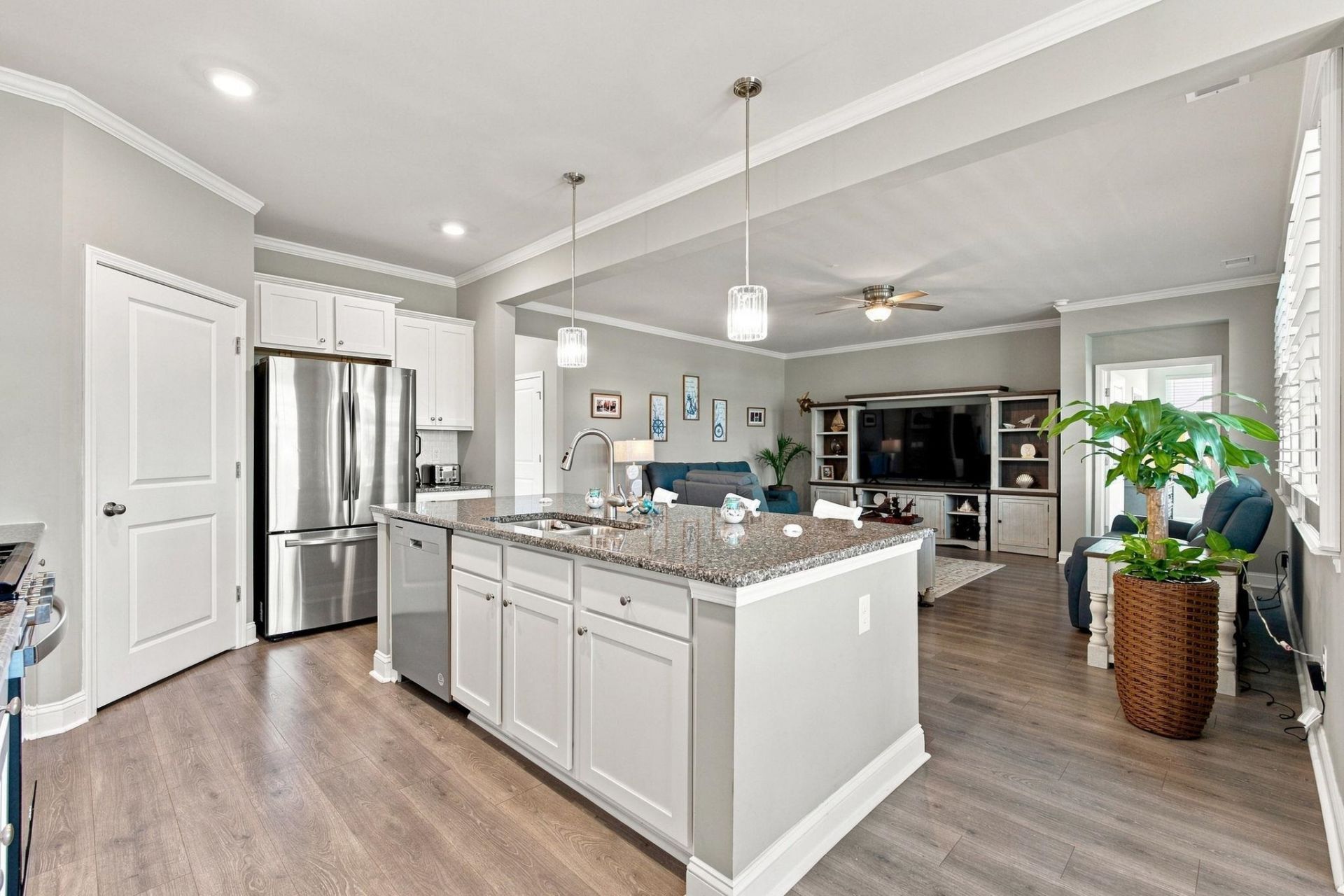 1050 Heather Glen Blvd. Photo 8