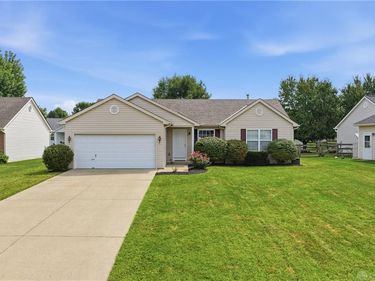 1323 Cross Creek Drive, Goshen, OH 45140