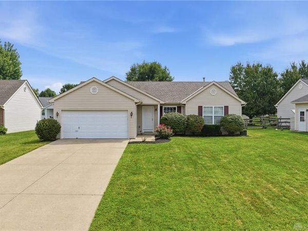 1323 Cross Creek Drive, Goshen, OH 45140
