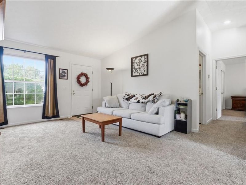 1323 Cross Creek Drive, Goshen, OH 45140 Photo 7
