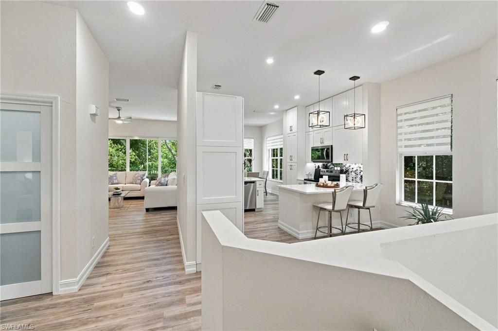 901 Egrets Run, Unit 202, Naples, FL 34108 Photo