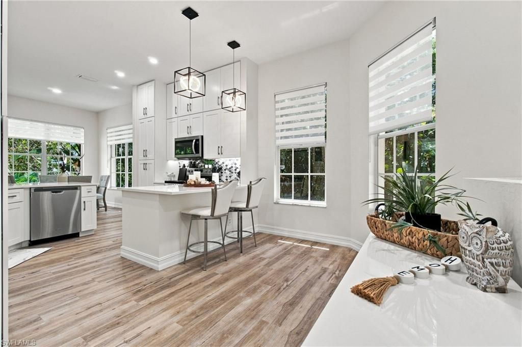 901 Egrets Run, Unit 202, Naples, FL 34108 Photo