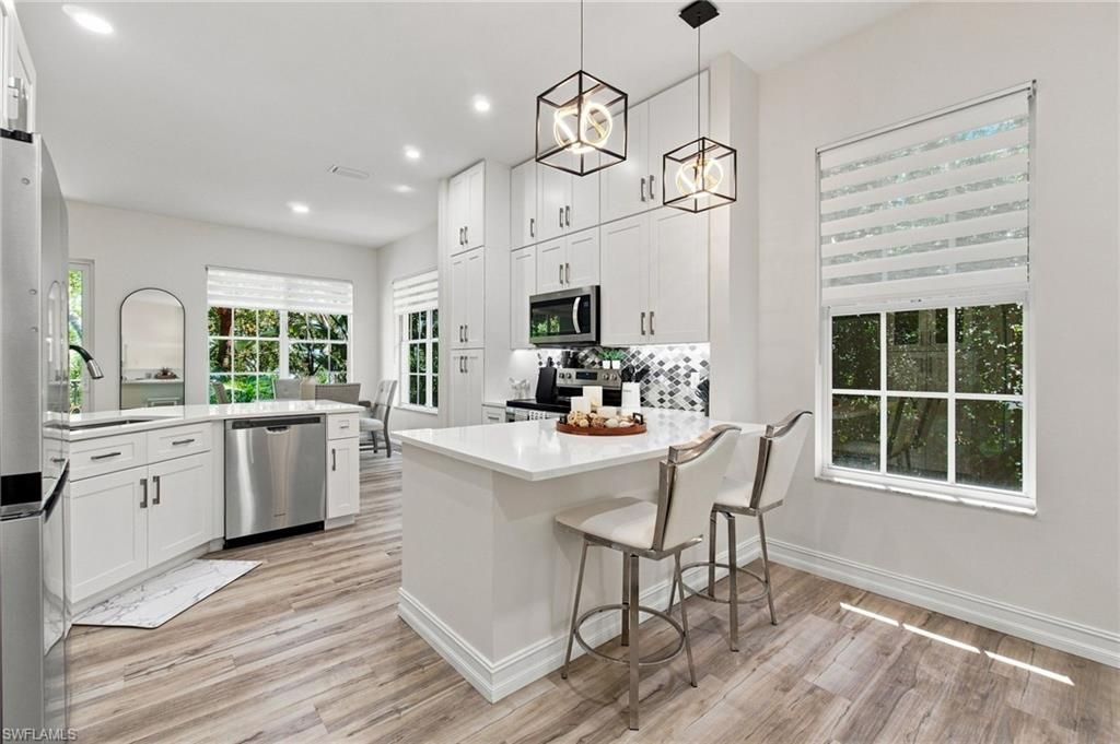 901 Egrets Run, Unit 202, Naples, FL 34108 Photo