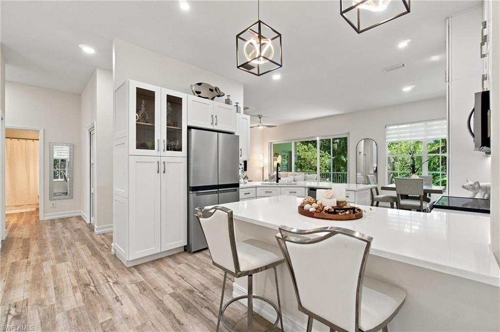 901 Egrets Run, Unit 202, Naples, FL 34108 Photo