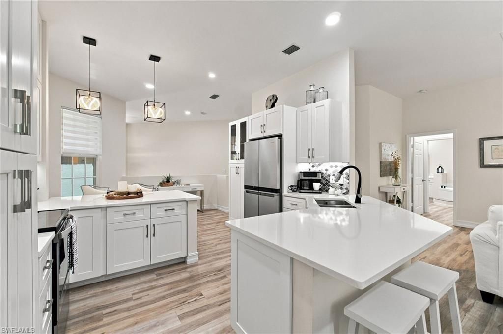 901 Egrets Run, Unit 202, Naples, FL 34108 Photo
