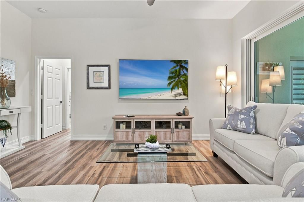 901 Egrets Run, Unit 202, Naples, FL 34108 Photo