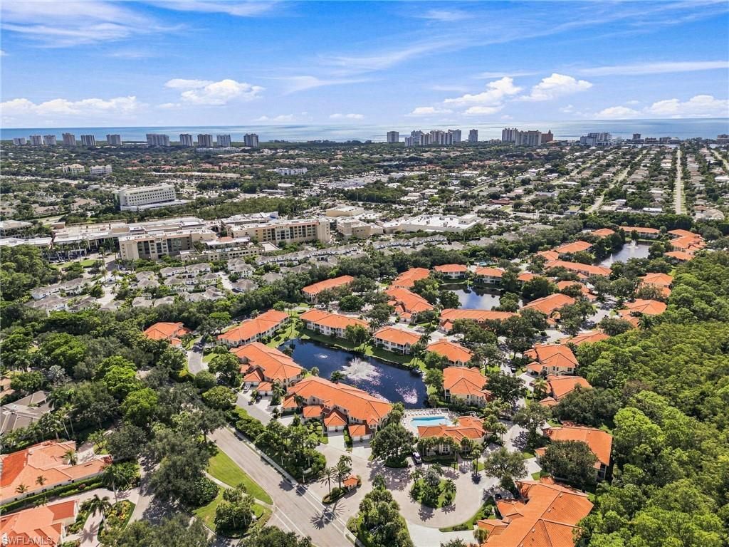 901 Egrets Run, Unit 202, Naples, FL 34108 Photo