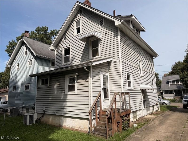 1390 Kentucky Avenue, Akron, OH 44314 Photo 5