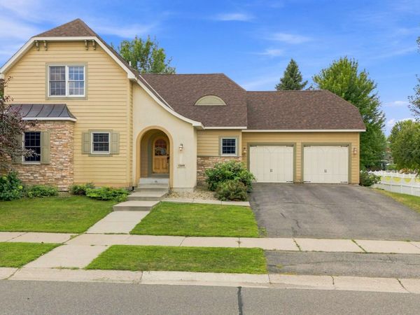 11649 Laketowne View, Albertville, MN 55301