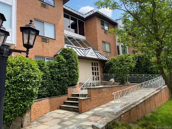 300 Livingston Avenue, Unit 1B, Mamaroneck, NY 10543