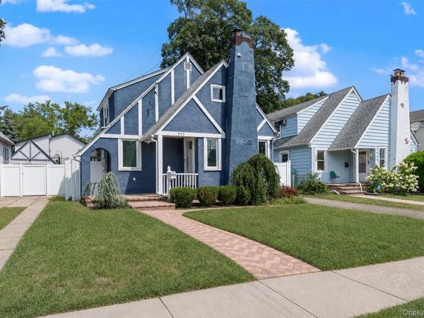 995 Kings Parkway , Baldwin, NY 11510