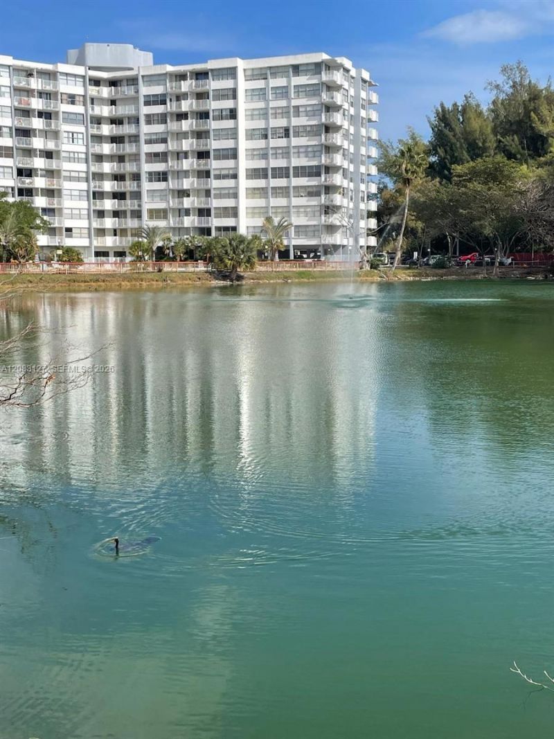 1200 NE Miami Gardens Dr, Unit 803W, Miami, FL 33179 Photo
