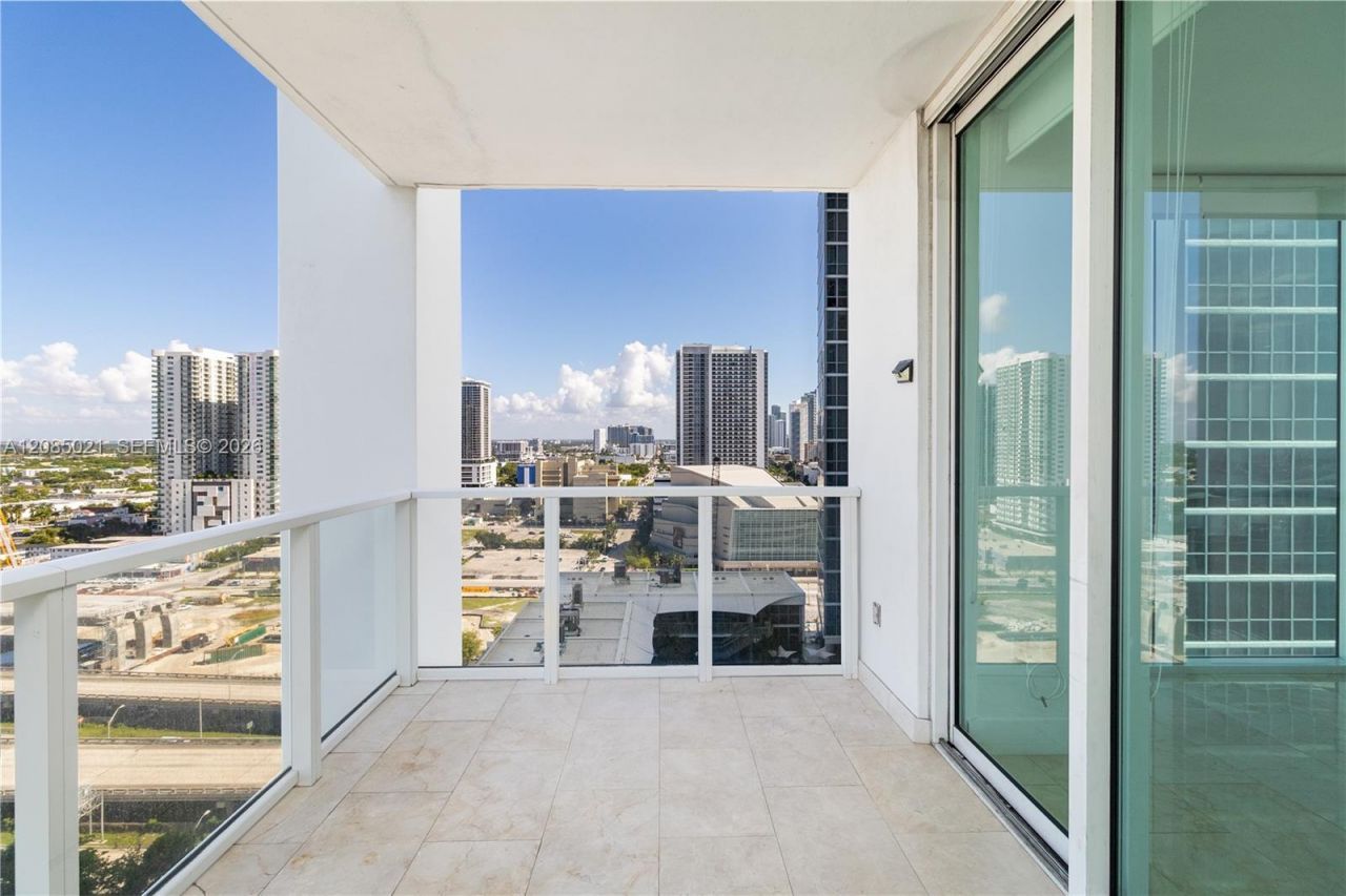 1040 Biscayne Blvd, Unit 1806, Miami, FL 33132 Photo