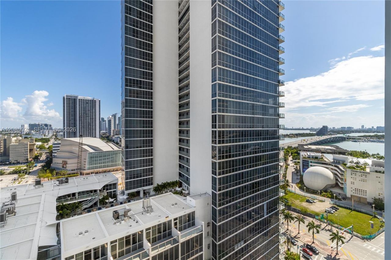 1040 Biscayne Blvd, Unit 1806, Miami, FL 33132 Photo