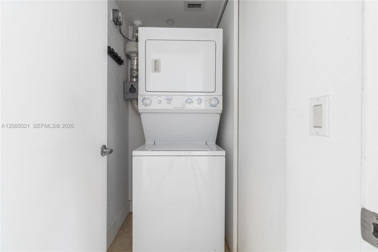 1040 Biscayne Blvd, Unit 1806, Miami, FL 33132 Photo