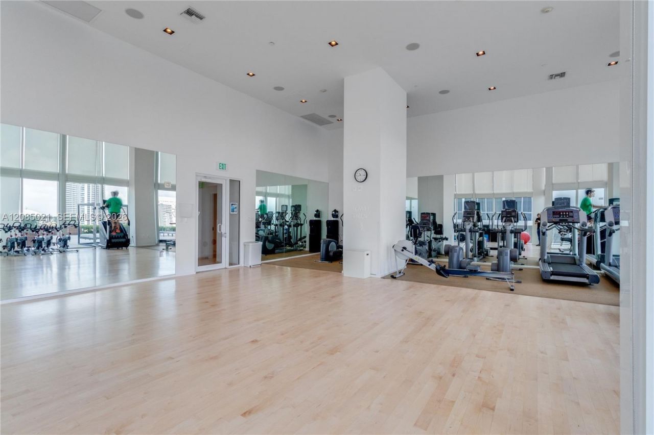 1040 Biscayne Blvd, Unit 1806, Miami, FL 33132 Photo