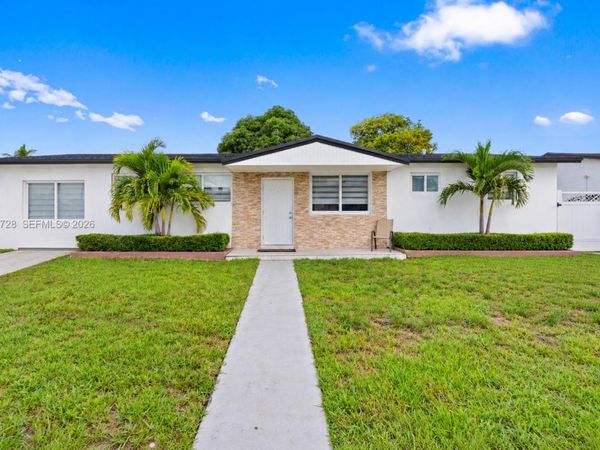 19900 SW 114th Ave , Miami, FL 33157