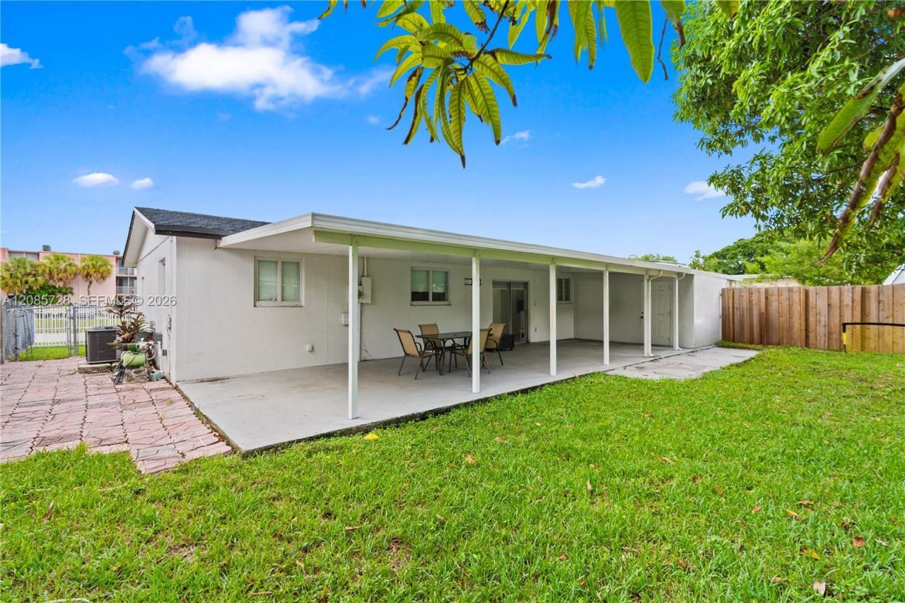 19900 SW 114th Ave, Miami, FL 33157 Photo