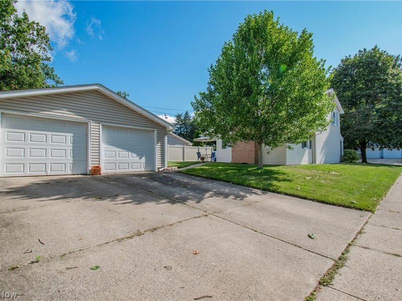 2152 Hoch Drive, Cuyahoga Falls, OH 44221 Photo 25